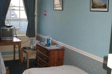 Rothmans B&b