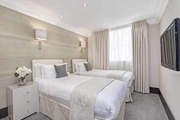 130 Queen S Gate Apartments