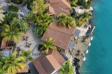 Baoase Luxury Resort