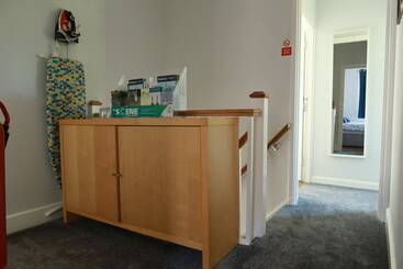 تختخواب و صبحانه Avonlea Guest House