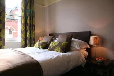 تختخواب و صبحانه Gillygate Guest House