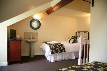 تختخواب و صبحانه Gillygate Guest House