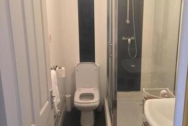 تختخواب و صبحانه Greenbank Guest House