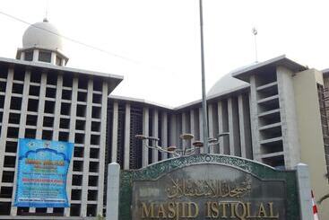 Amaris Hotel Senen