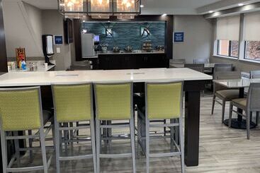 هتل Best Western West Lebanon Hanover