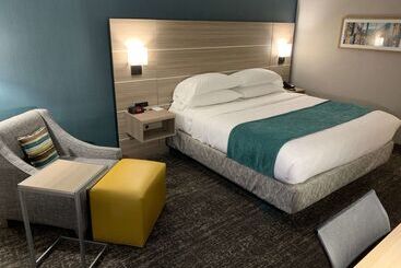 هتل Best Western West Lebanon Hanover