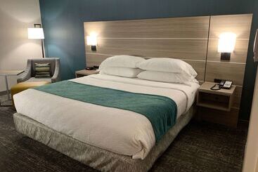 هتل Best Western West Lebanon Hanover