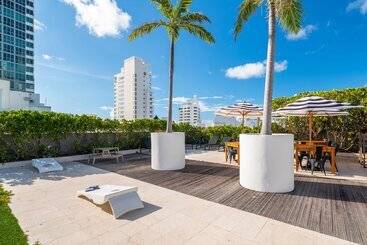 هتل Boulan South Beach