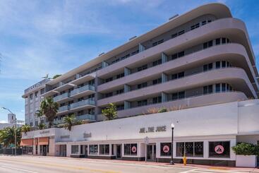 هتل Boulan South Beach