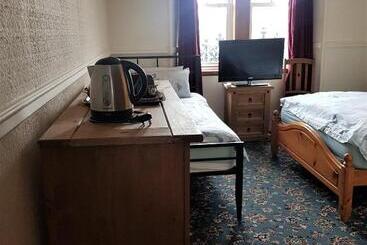 هتل Cedar Villa Guest House