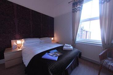 هتل Chiltern Guest House