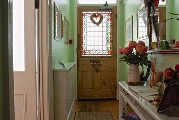 هتل Chiltern Guest House