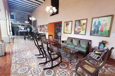 هتل Doralba Inn