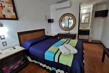هتل Doralba Inn