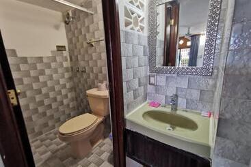هتل Doralba Inn