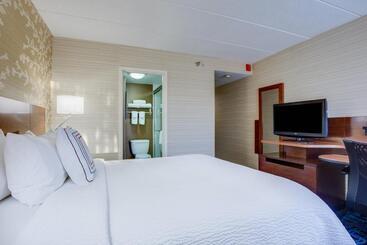 هتل Fairfield Inn By Marriott Burlington Williston