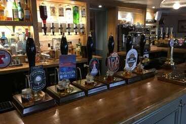 هتل Fishermans Tavern