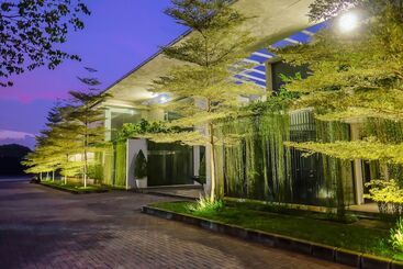 Fm7 Resort Hotel   Jakarta Airport
