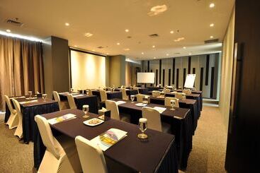 Fm7 Resort Hotel   Jakarta Airport