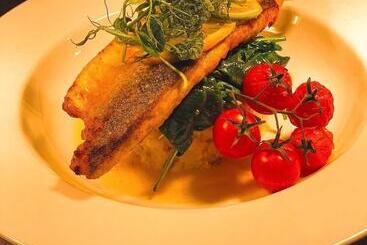 هتل Fox And Goose Inn