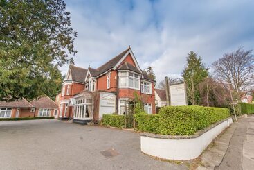 هتل Grovefield Manor