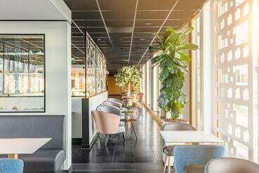 هتل Holiday Inn Express Utrecht   Papendorp, An Ihg