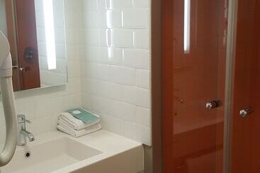 هتل Ibis Styles Nimes Gare Centre