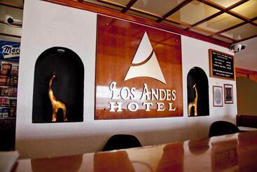 هتل Los Andes Coatzacoalcos