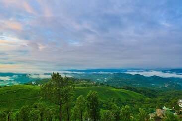 هتل Misty Mountain Resort
