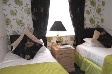 هتل Pelham Lodge