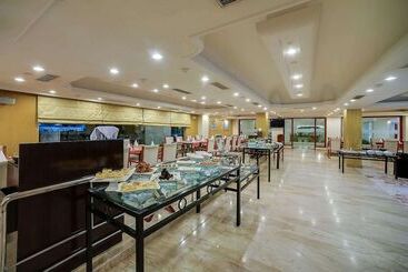 هتل Royal Sarovar Portico Siliguri