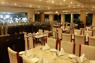 هتل Royal Sarovar Portico Siliguri