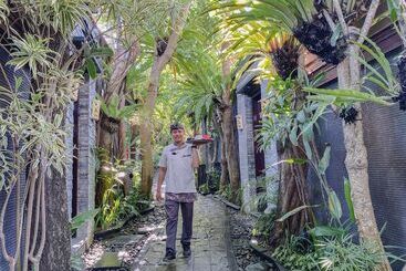 هتل The Bali Dream Villa & Resort Echo Beach Canggu