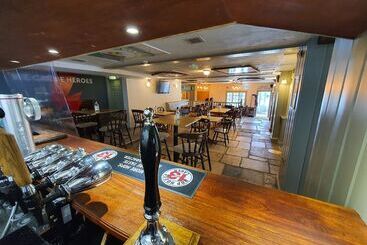 هتل The Lugger Inn