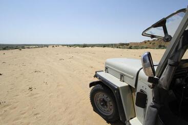 هتل The Silk Route