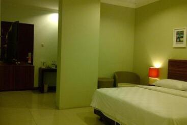 ホテル The Studio Inn Nusa Dua