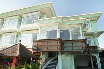 ホテル The Studio Inn Nusa Dua