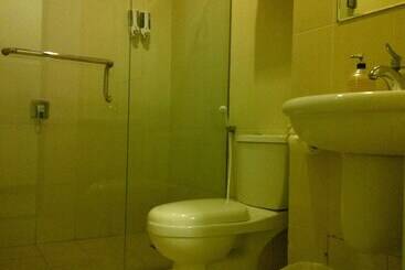 ホテル The Studio Inn Nusa Dua