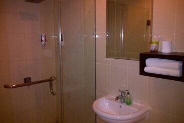 ホテル The Studio Inn Nusa Dua