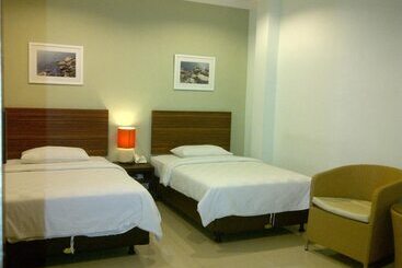 ホテル The Studio Inn Nusa Dua