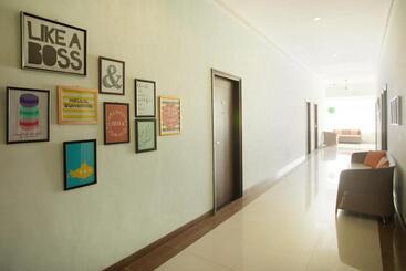 ホテル The Studio Inn Nusa Dua