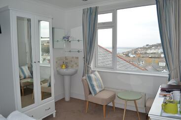 هتل Tregony Guest House