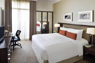 Marriott Executive Apartments Riyadh, Convention Center