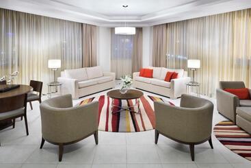 Marriott Executive Apartments Riyadh, Convention Center