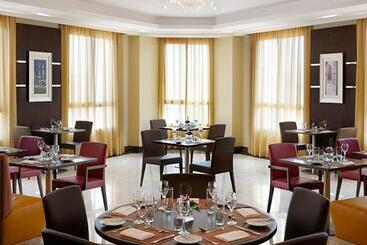 Marriott Executive Apartments Riyadh, Convention Center