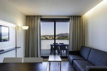 Aparthotel Playa Oliva