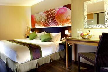 اقامتگاه The Banyumas Villa