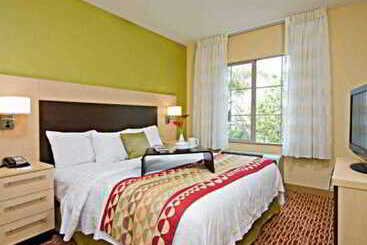 Towneplace Suites By Marriott San Diego Carlsbad / Vista