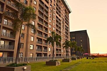 Westay Westpoint Apartments