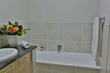 Westay Westpoint Apartments